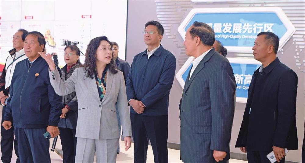 15vip太阳集团官网入口 |15vip太阳成集团古天乐： 争当引进与培育产业发展的“排头兵”